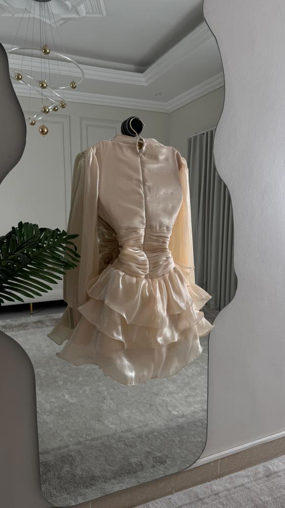 Elegant beige short dress