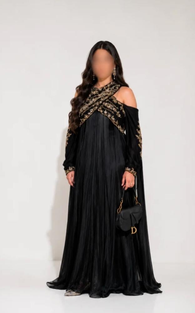 فستان اسود سهره