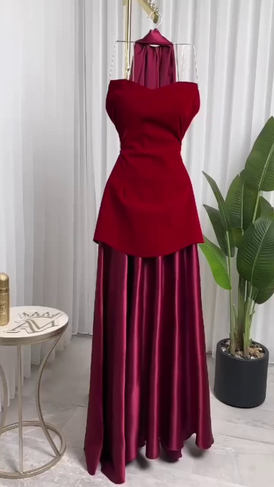 فستان لون عنابي