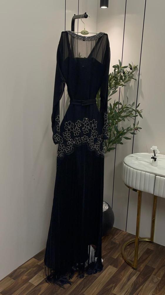 فستان اسود سهره