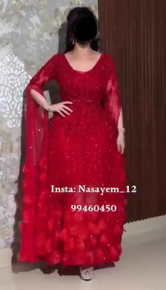 فساتين كمبيوتر ليزر