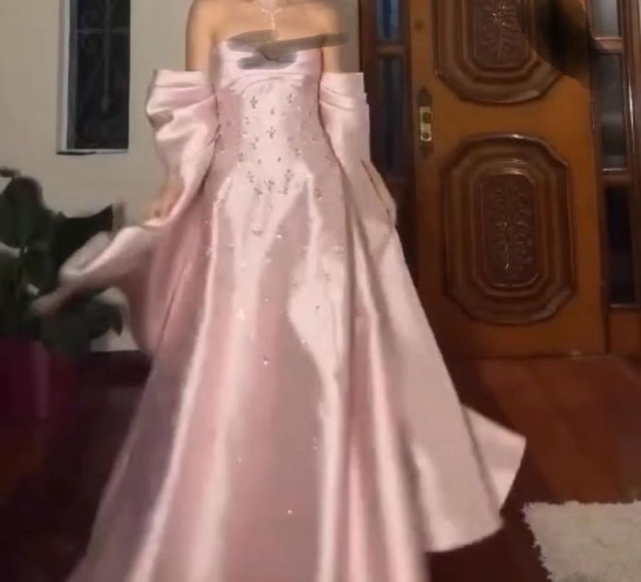 فساتين ميكادو