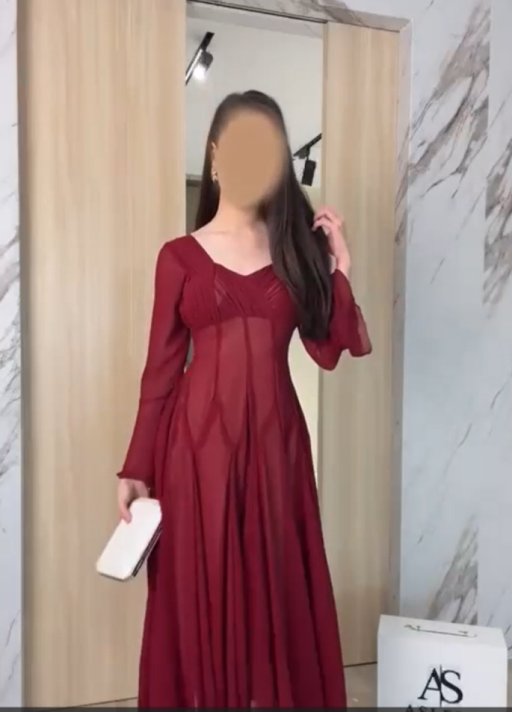 فستان بني ساتر