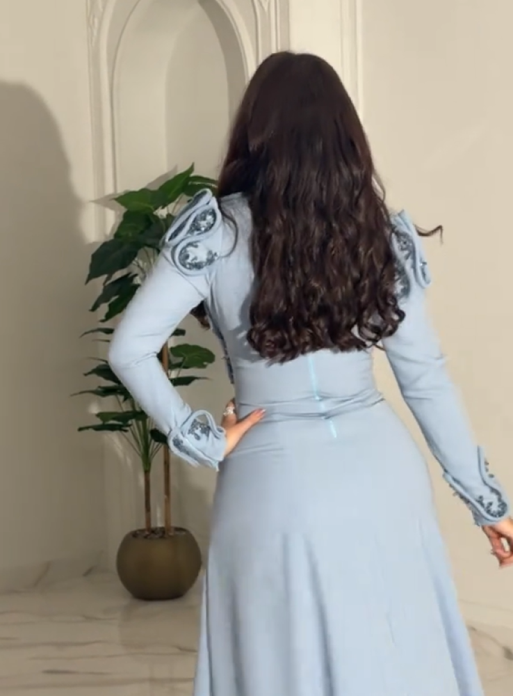 فستان سماوي انيق