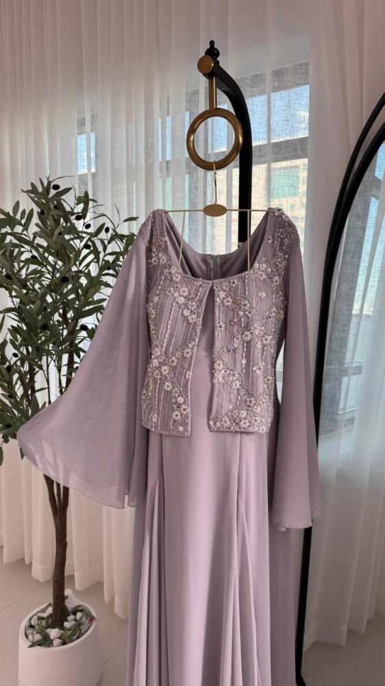 Elegant maternity dress