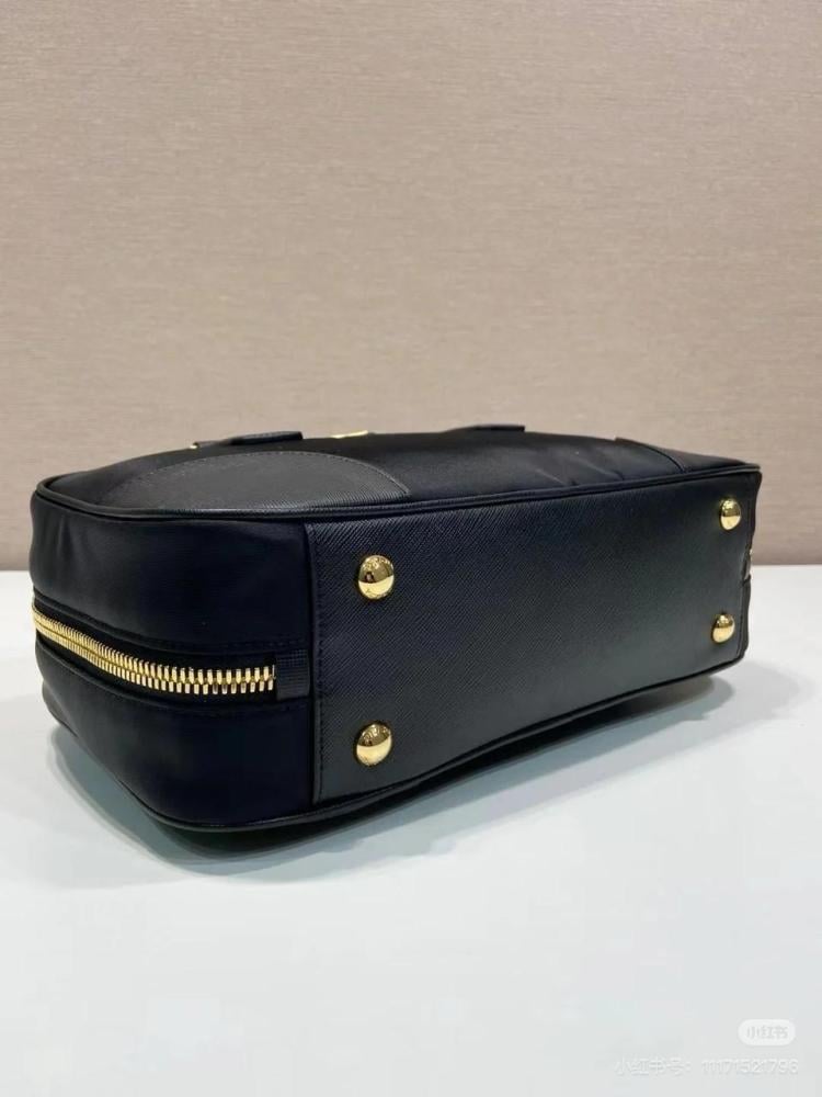 شنطة برادا PRADA