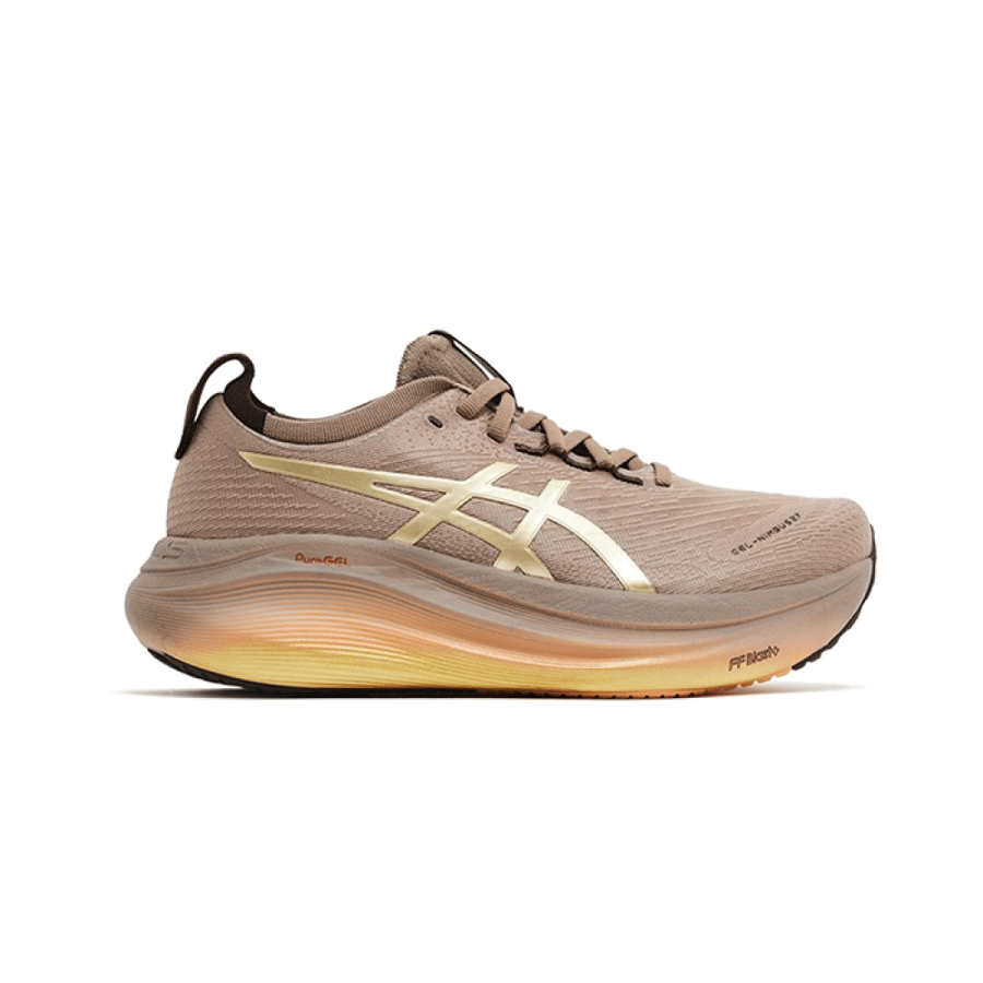 حذاء 27 Asics Gel Nimbus بمظهر يلائم الاطلالات اليومية الانيقة