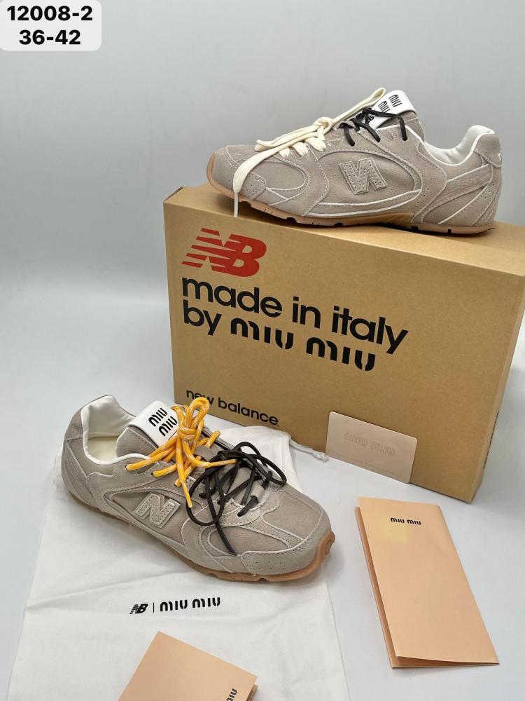 حذاء نيوبالانس X Miu Miu 530 ضمن مجموعة منتقاة بعناية في متجر دينيز