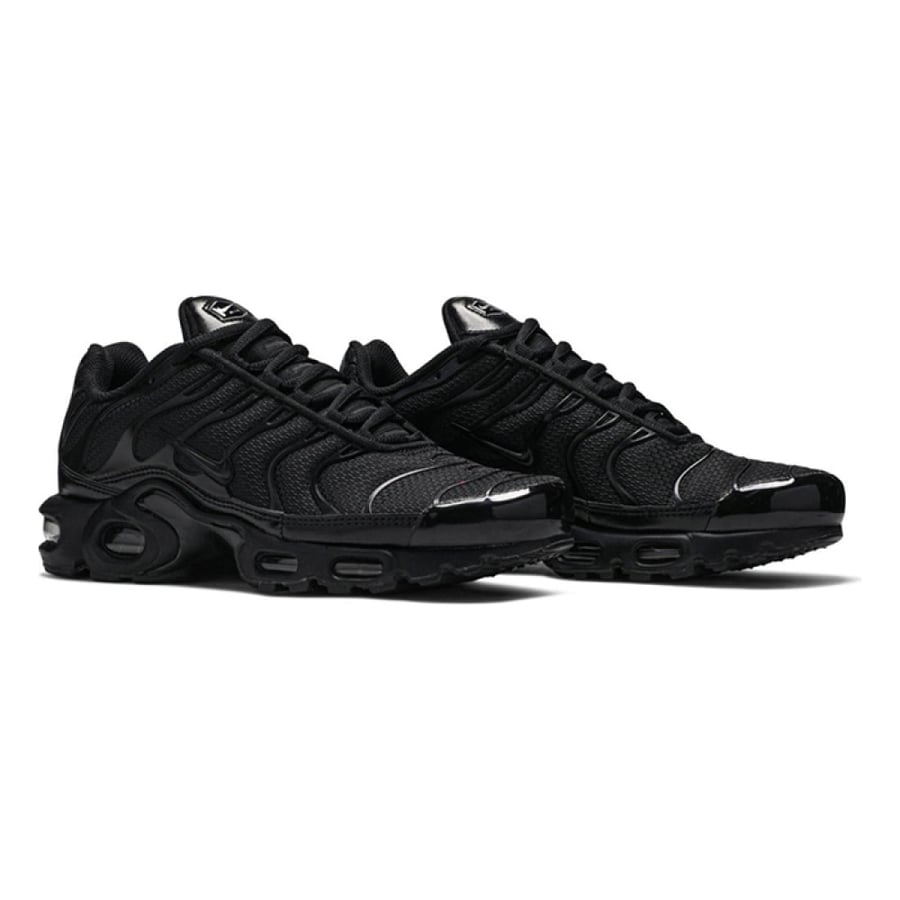 Nike Max Air يجمع الاناقة والاستخدام العملي في دينيز