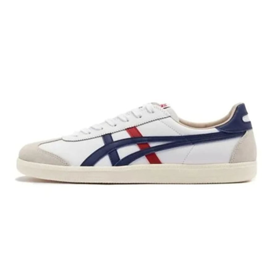 حذاء اسيكس تايجر Asics Tiger من الخلف يكشف التشطيب النظيف