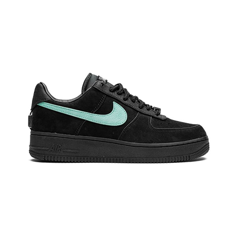 Air Force 1 ضمن مجموعة منتقاة بعناية في متجر دينيز
