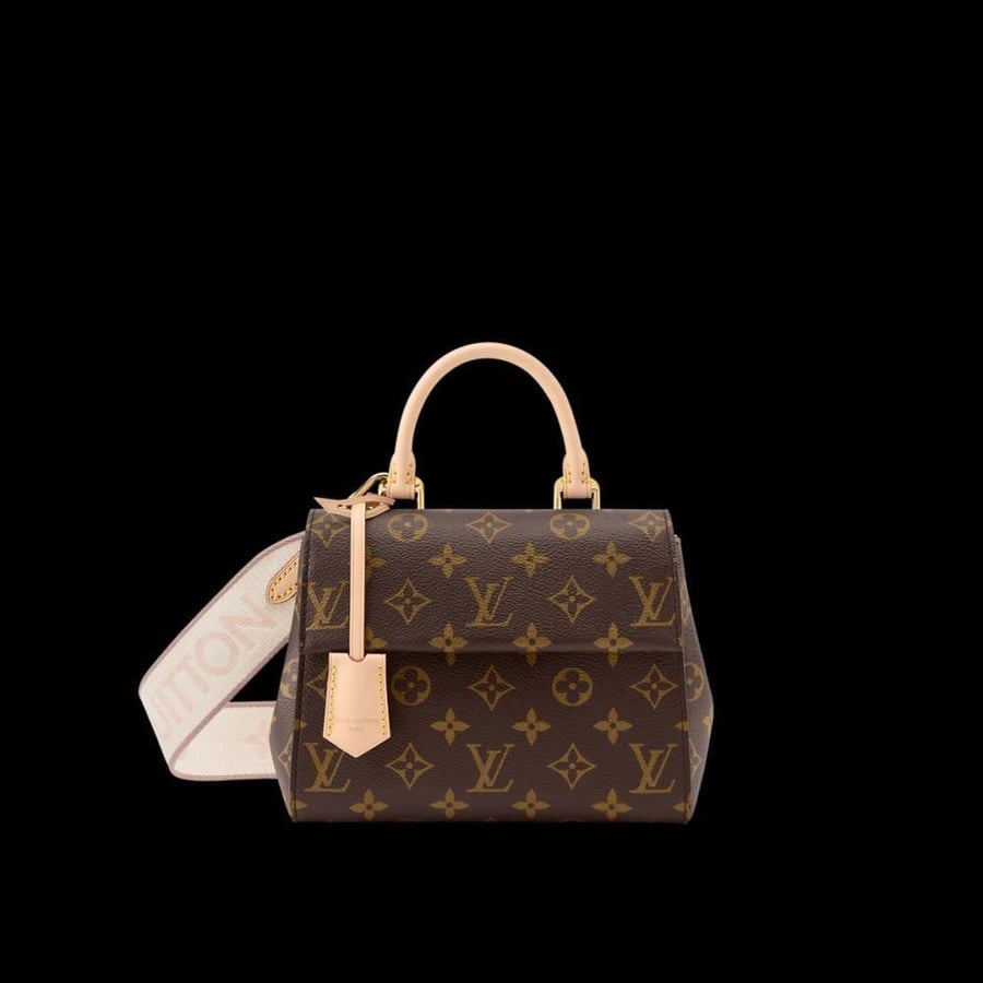 حقيبة يد نسائية من Louis Vuitton بنقشة المونوغرام وحزام عريض