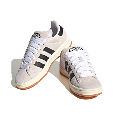 حذاء Adidas Campus بزاوية تظهر تفاصيل النعل الخارجي
