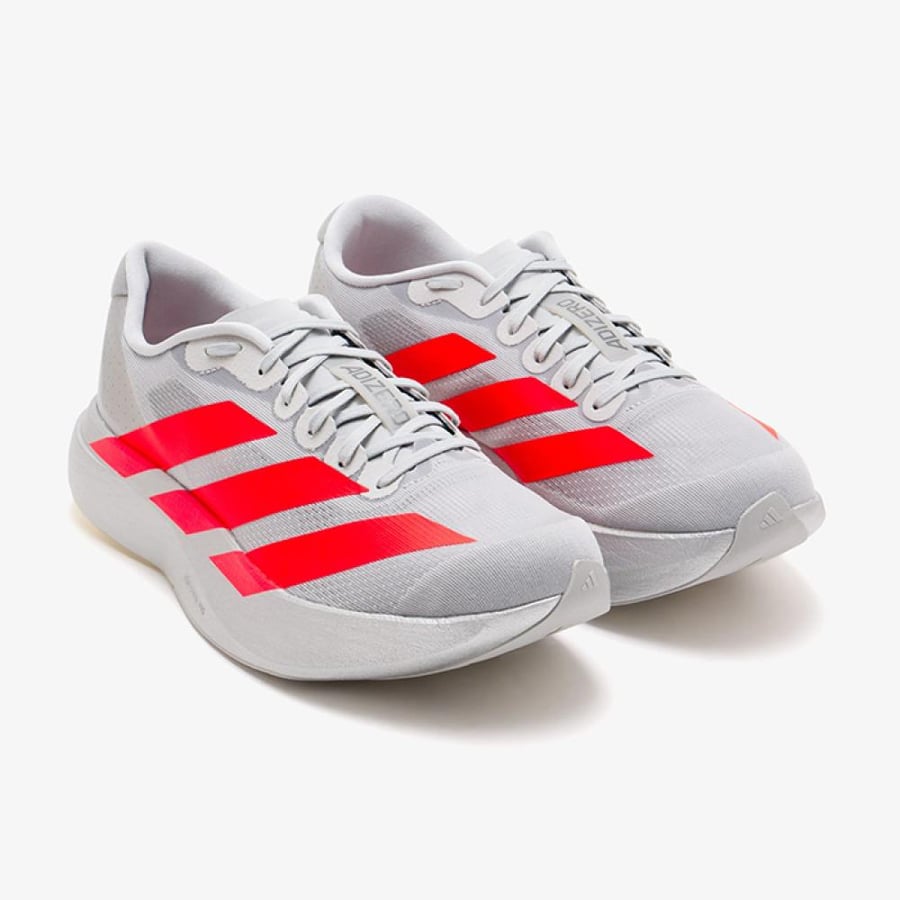 Adizero EVO SL Shoes بتفاصيل مدروسة وخامات مختارة بعناية من دينيز