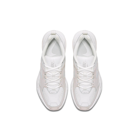 Nike M2k حضور انيق بطابع عصري في متجر دينيز