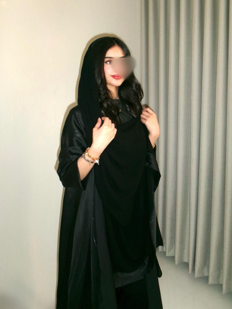 ‏ Chic Black