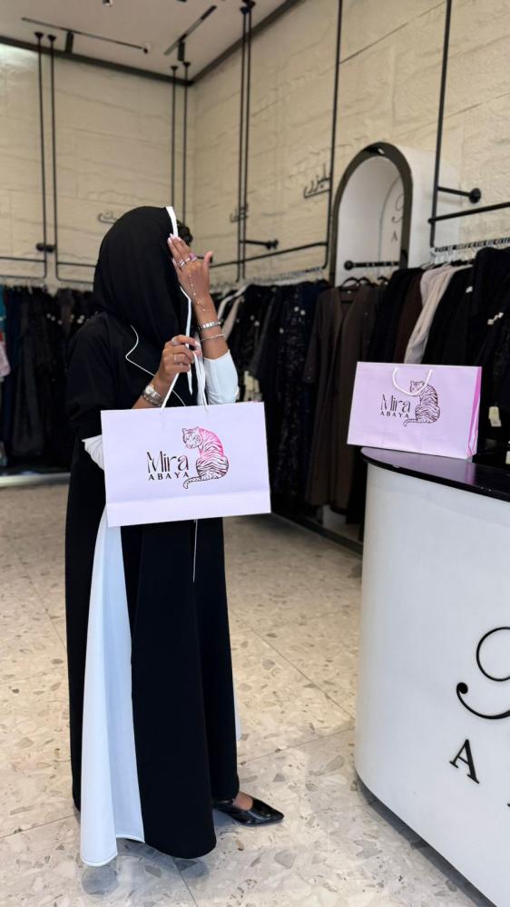 عبايه الورا باكمام استرتش