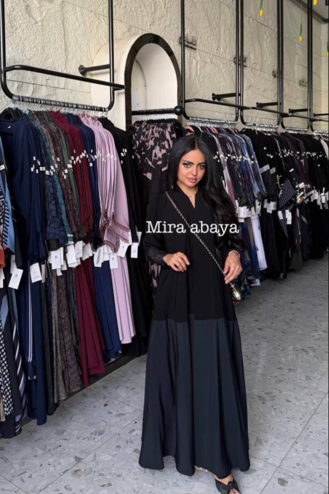 عبايه سواد بقصة كويتيه