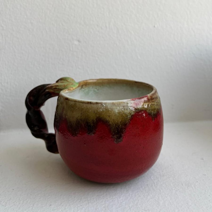 Apple mug