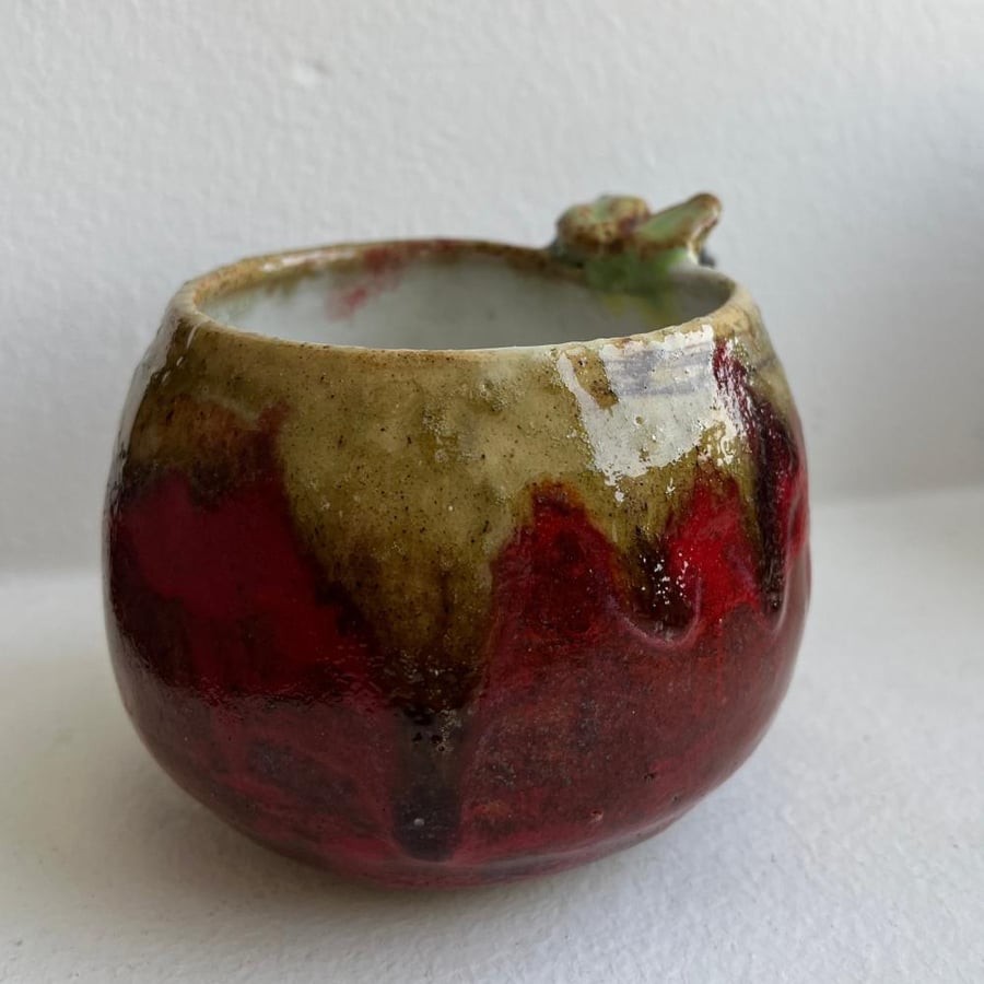 Apple mug