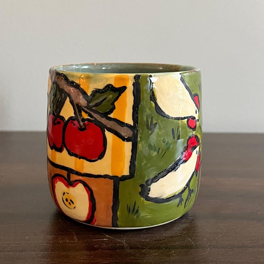 Apple - Blue inside