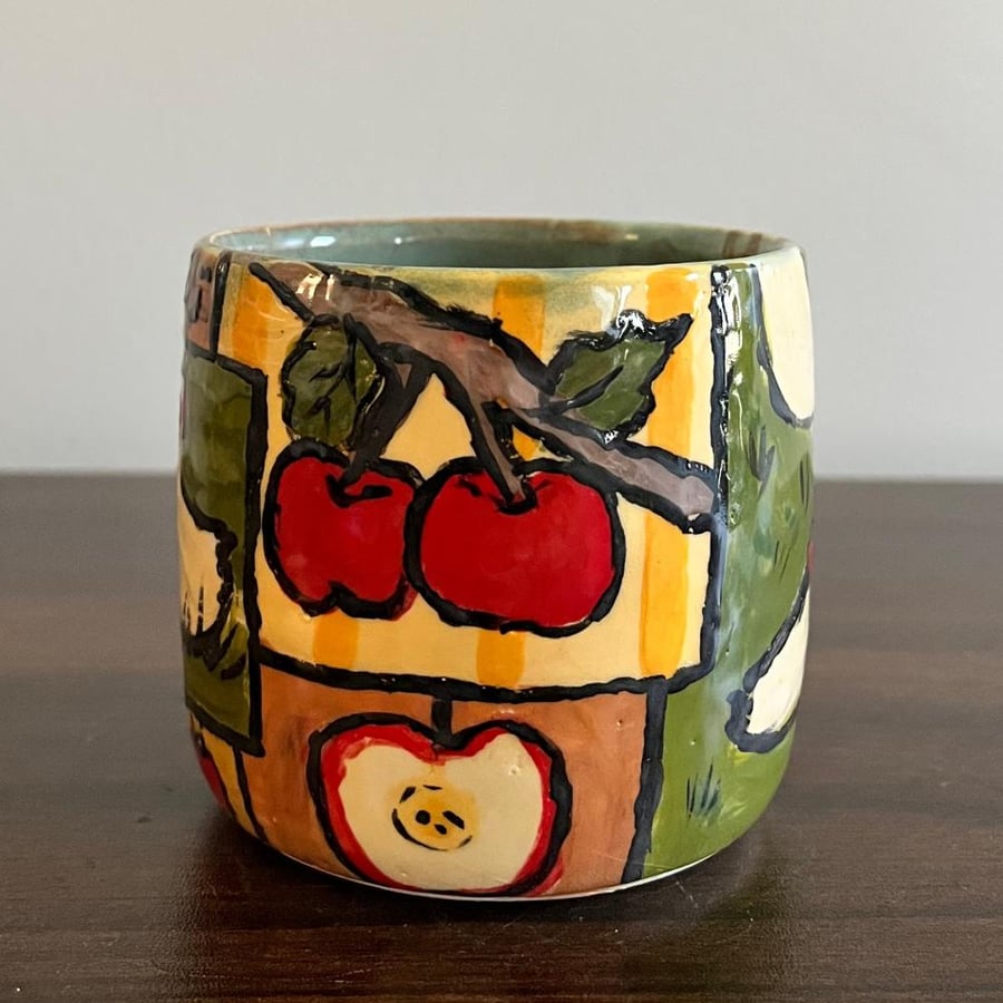 Apple - Blue inside