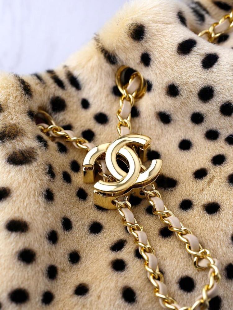 شانيل -  Chanel 25 Mini Handbag