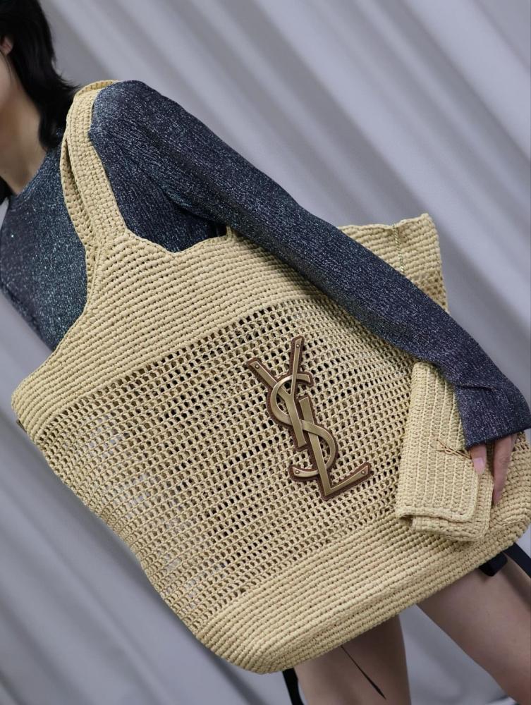 شنطة ايف سان لوران ايكير Icare Saint Laurent