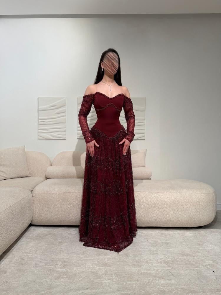 فستان عنابي