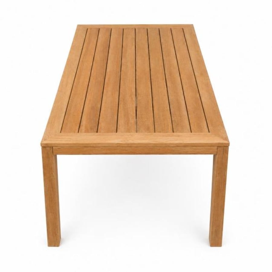IXQ OUTDOOR DINING TABLE