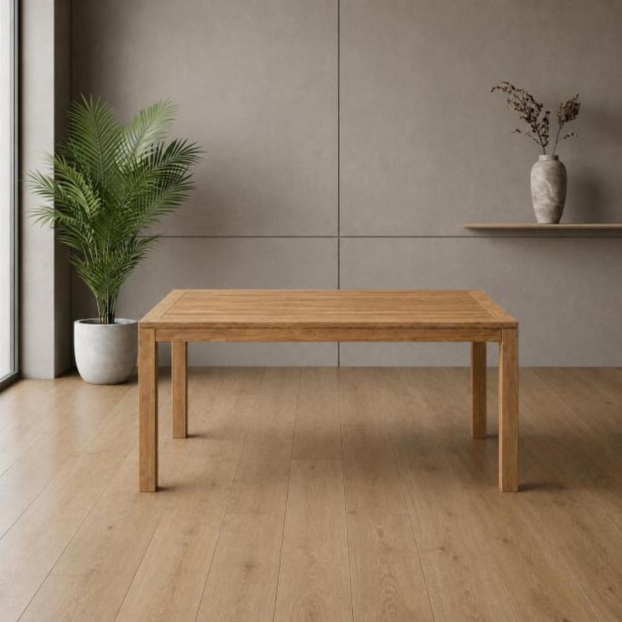 IXQ OUTDOOR DINING TABLE