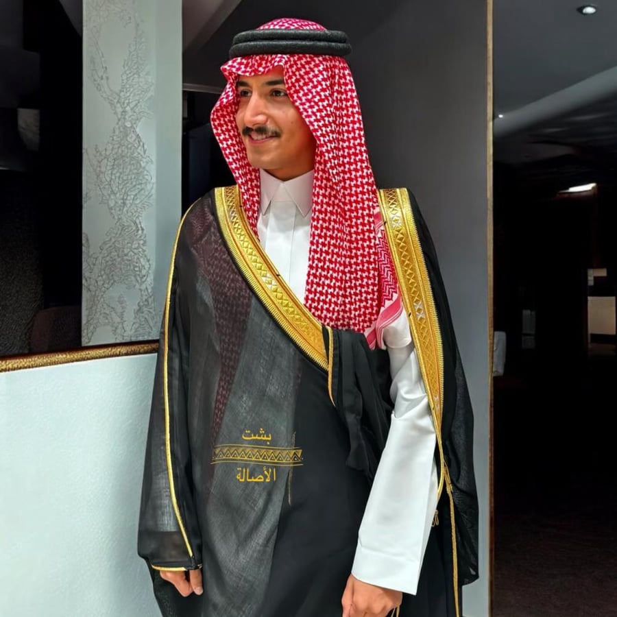 البشت الخاص الدقه مروبع الاسود