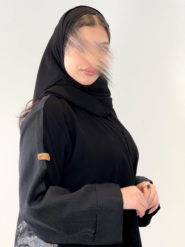 M66 abaya
