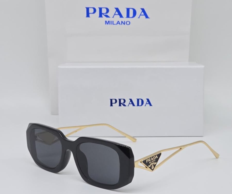 نظارة Prada