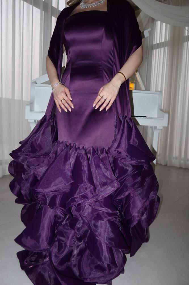 VELVET PLUM
