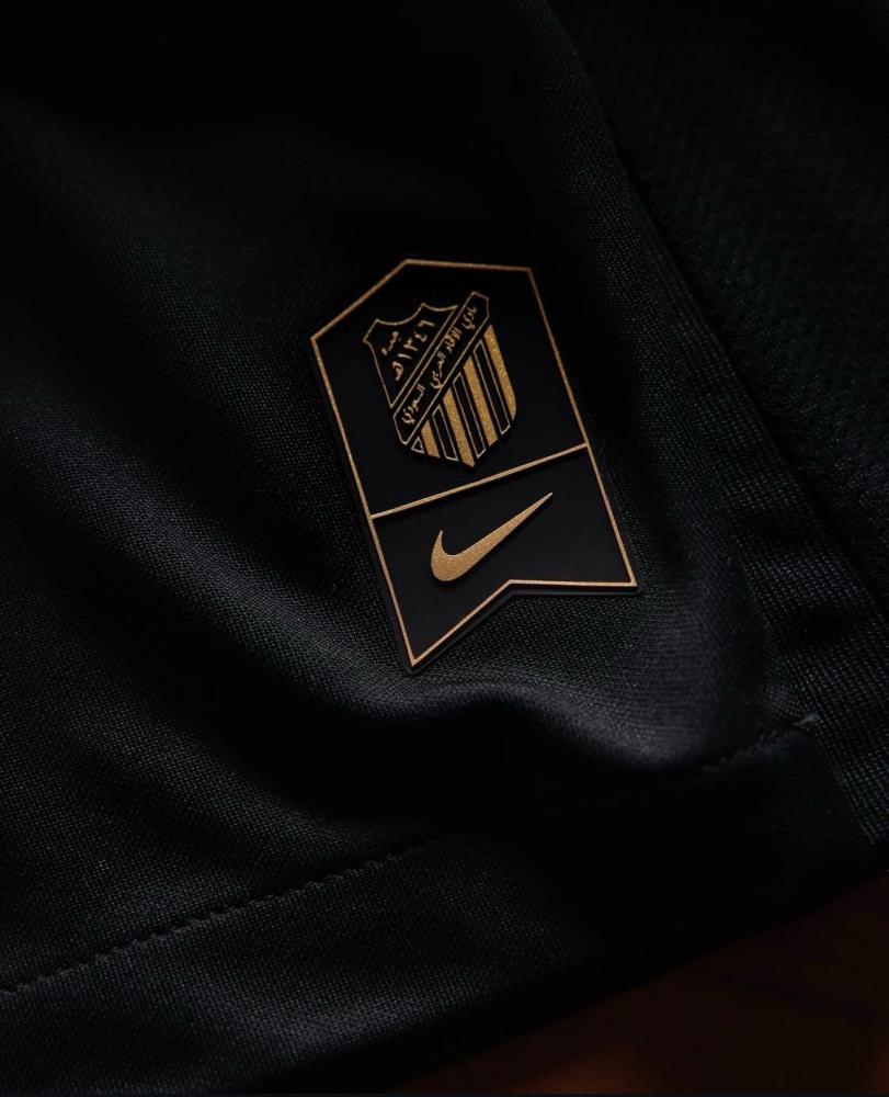 تيشيرت الاتحاد الكلاسيكي