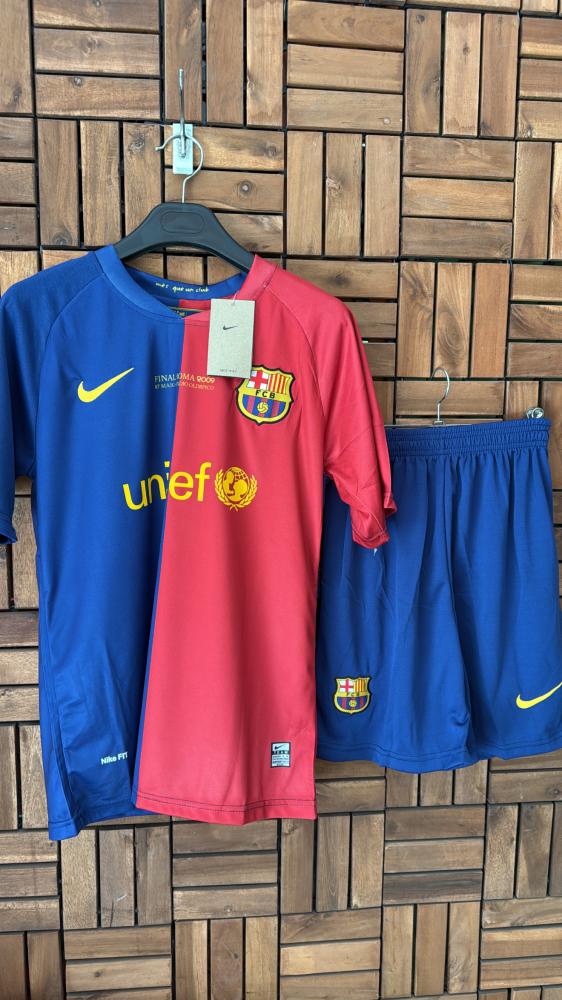طقم برشلونه 2009