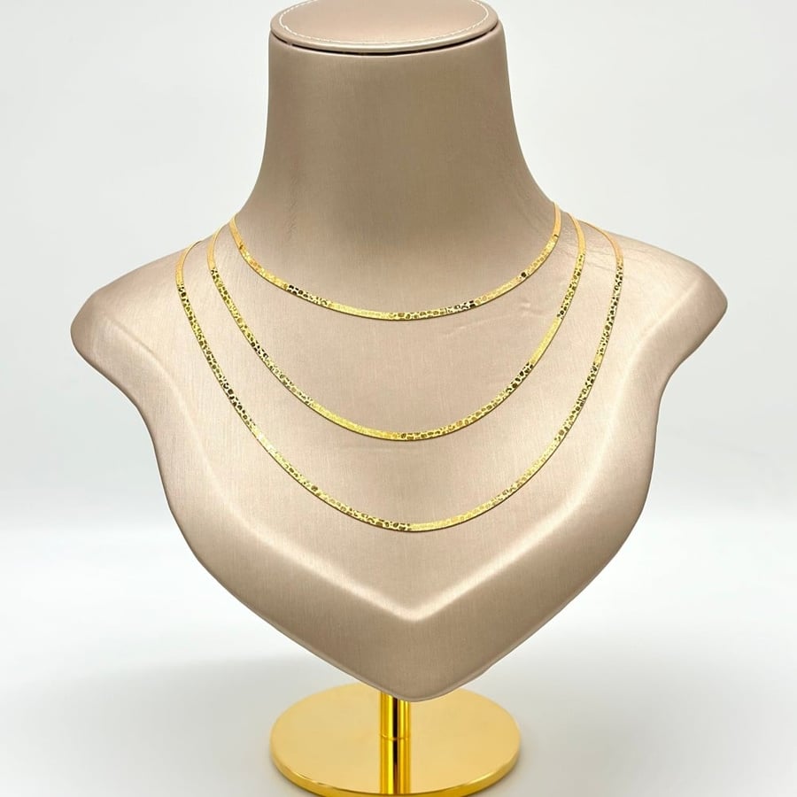 عقد ذهب أصفر عيار18 من مجوهرات الشلوي -18 K yellow gold necklace from