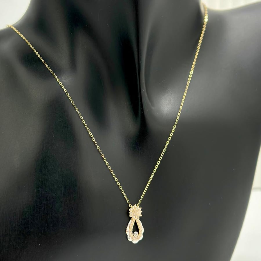 عقد ذهب أصفر عيار18 من مجوهرات الشلوي -18 K yellow gold necklace from