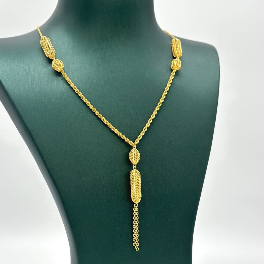 عقد ذهب أصفر عيار 21 من مجوهرات الشلوي - 21k yellow gold necklace from