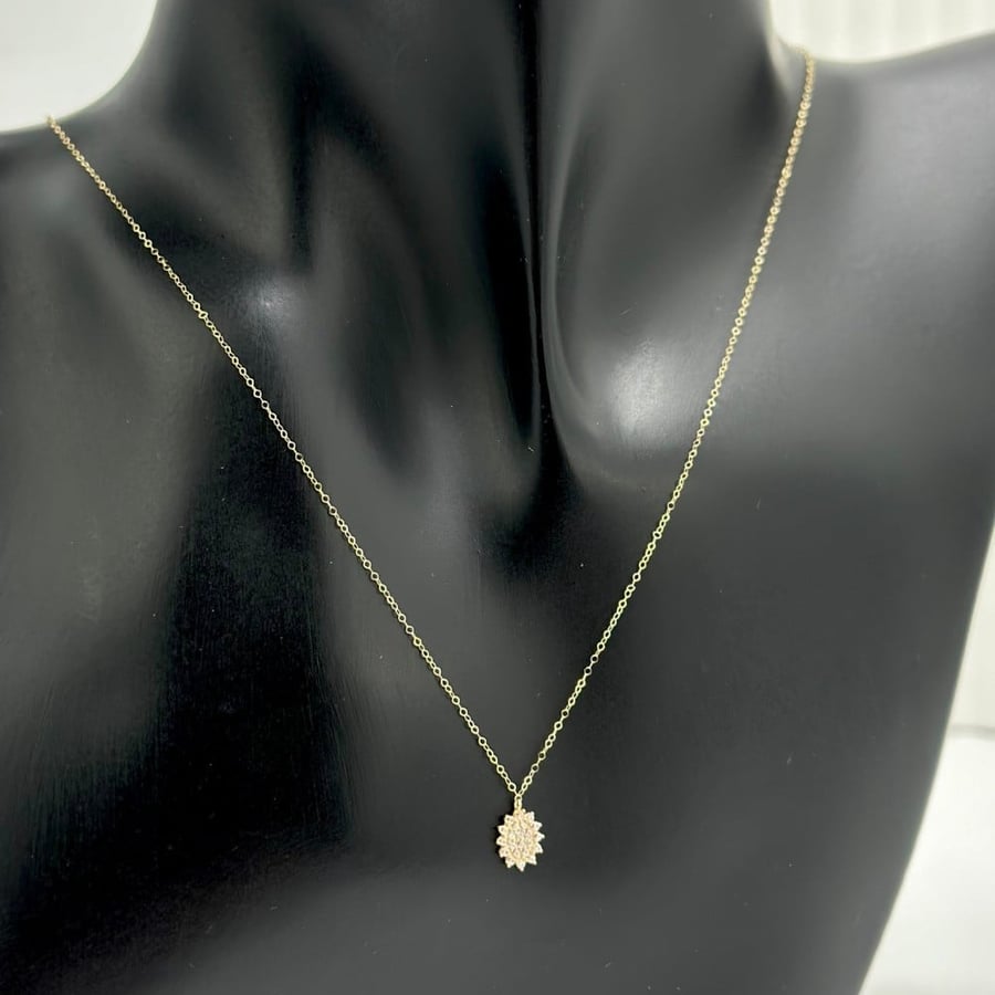 عقد ذهب أصفر عيار18 من مجوهرات الشلوي -18 K yellow gold necklace from
