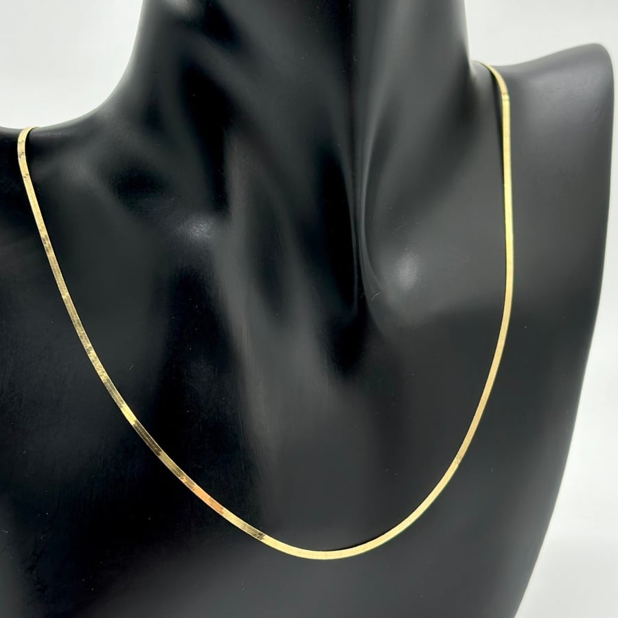 عقد ذهب أصفر عيار18 من مجوهرات الشلوي -18 K yellow gold necklace from
