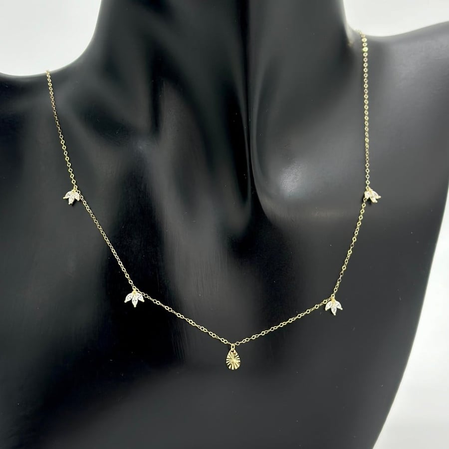عقد ذهب أصفر عيار18 من مجوهرات الشلوي -18 K yellow gold necklace from