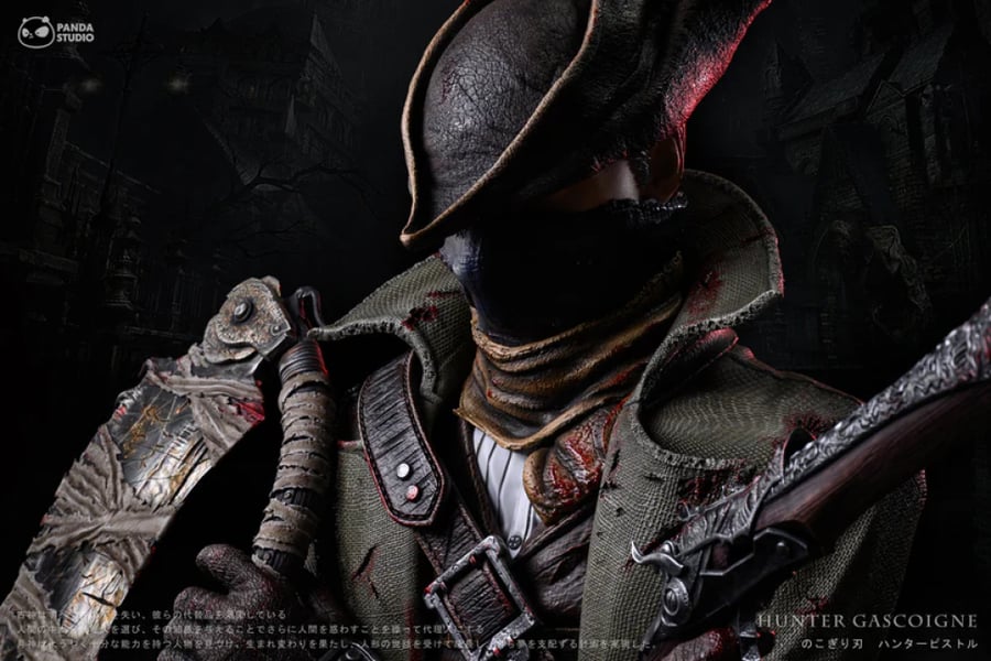 Bloodborne – The Hunter Bust with Saw Cleaver & Hunter Pistol
