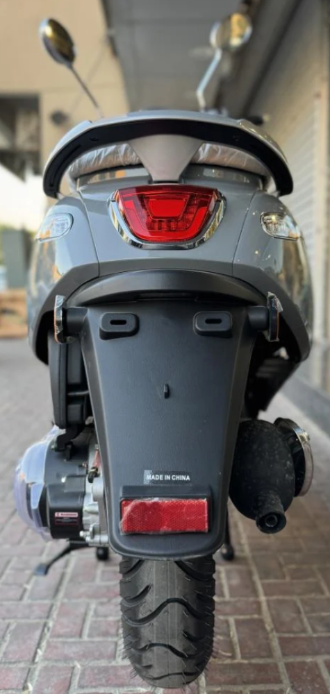 دراجة دباب مهدي فيسبا 150CC اللون رمادي motorcycle