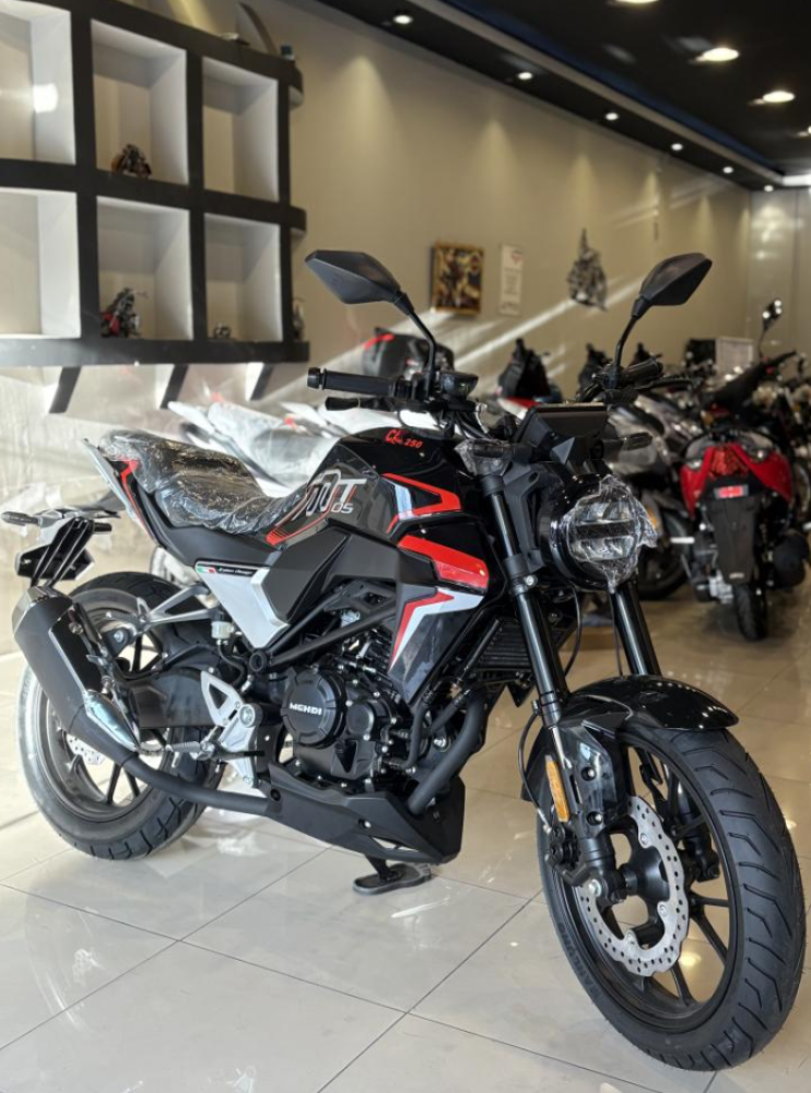 دراجة دباب مهدي جيكسر GXR motorcycle لون اسود