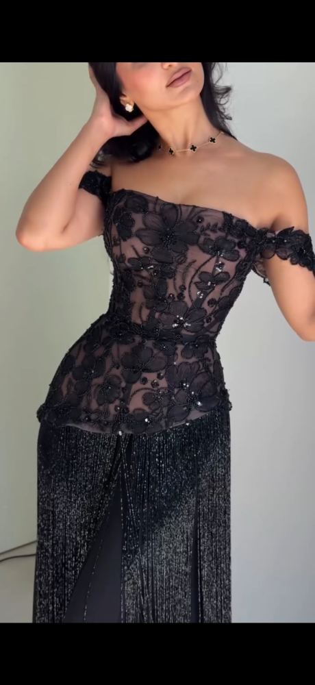 فستان سهرة اسود مورد