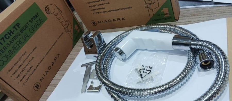 شطاف ضغط نياجرا N2317 أبيض دائري مع لي وقاعدة تثبيت