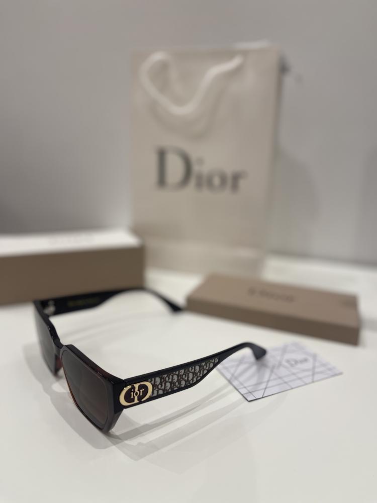 Sunglasses brand Dior