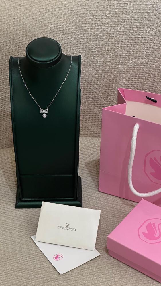 سلسال  Swarovski
